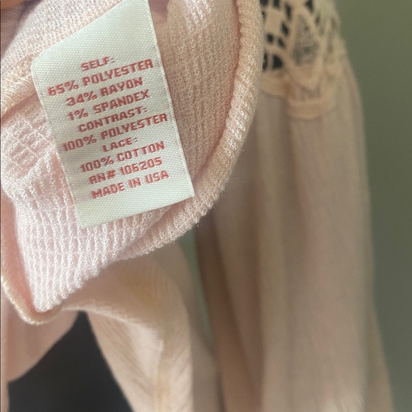 ELLA MARA Chic Elegant Lace Accent Blouse in Light Pink Top - Picture 15 of 15